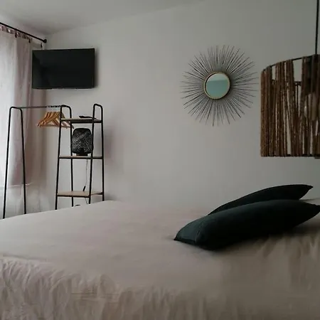 Neuf - Parking - 3 Epis Proche